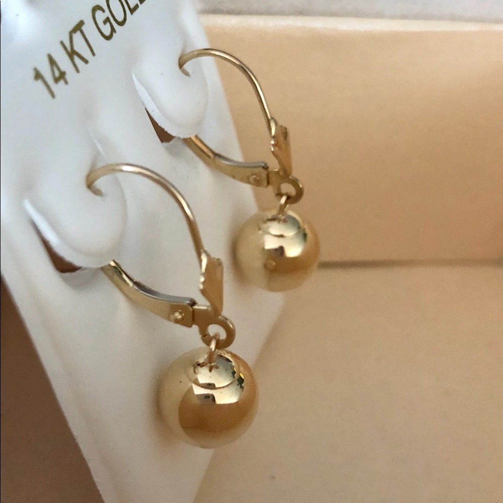 14k Solid Gold Leverback 8mm Ball Earrings - Picture 3 of 4